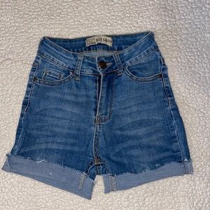 High wasted Jean shorts
